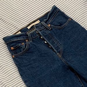 Levi’s Ribcage Straight Ankle Jeans